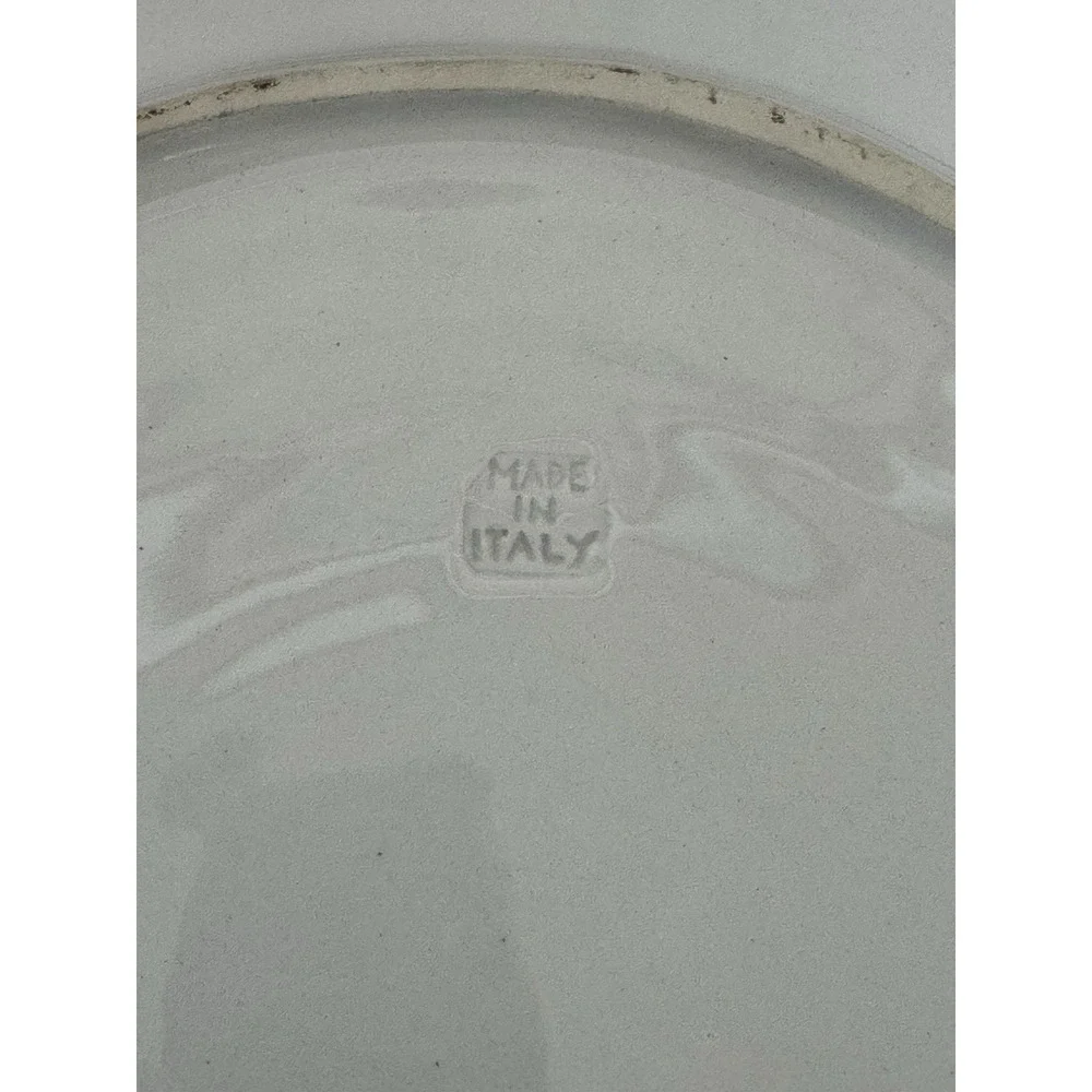 Unmarked italian ceramic